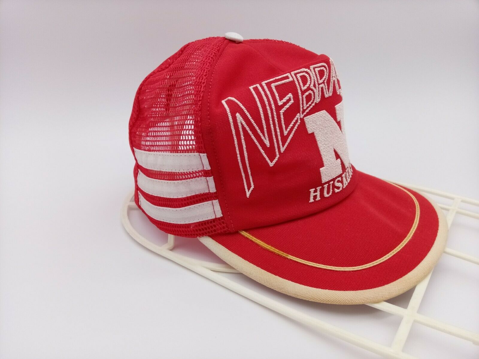 Vintage Nebraska Cornhuskers Three 3 Stripe Mesh Snapback Trucker Cap Hat Usa